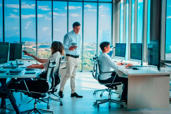 fuga jovenes talentos