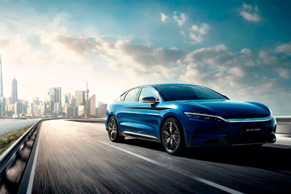 China fabrica mientras Europa distribuye