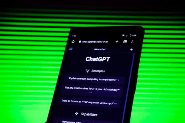 ChatGPT no es Google y menos mal.