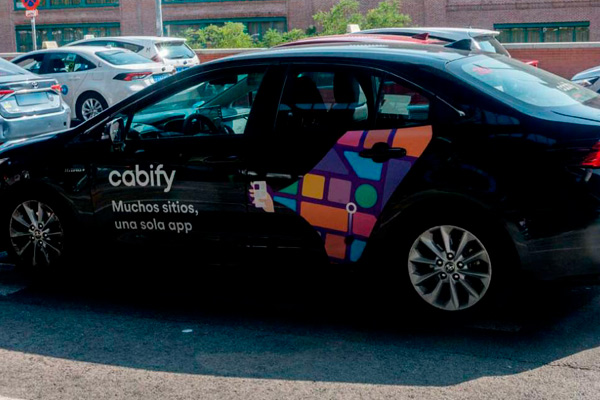 Competencia entre VTC y Taxistas